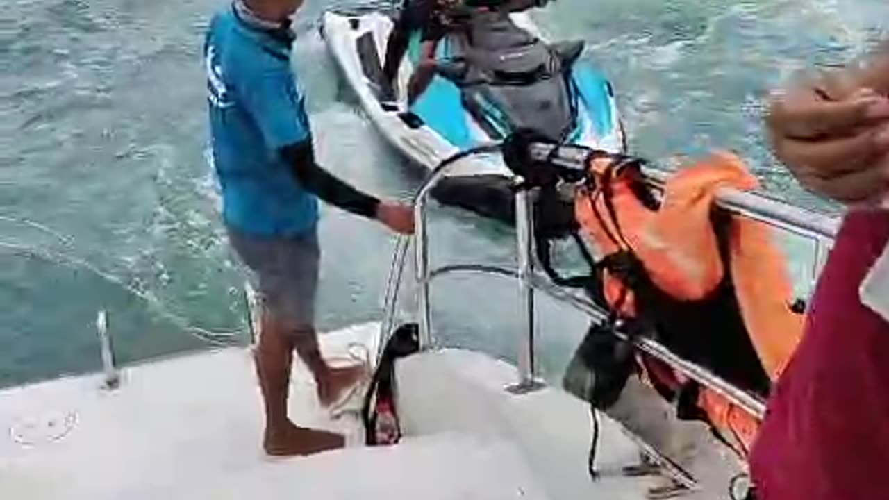 First time ski in the sea