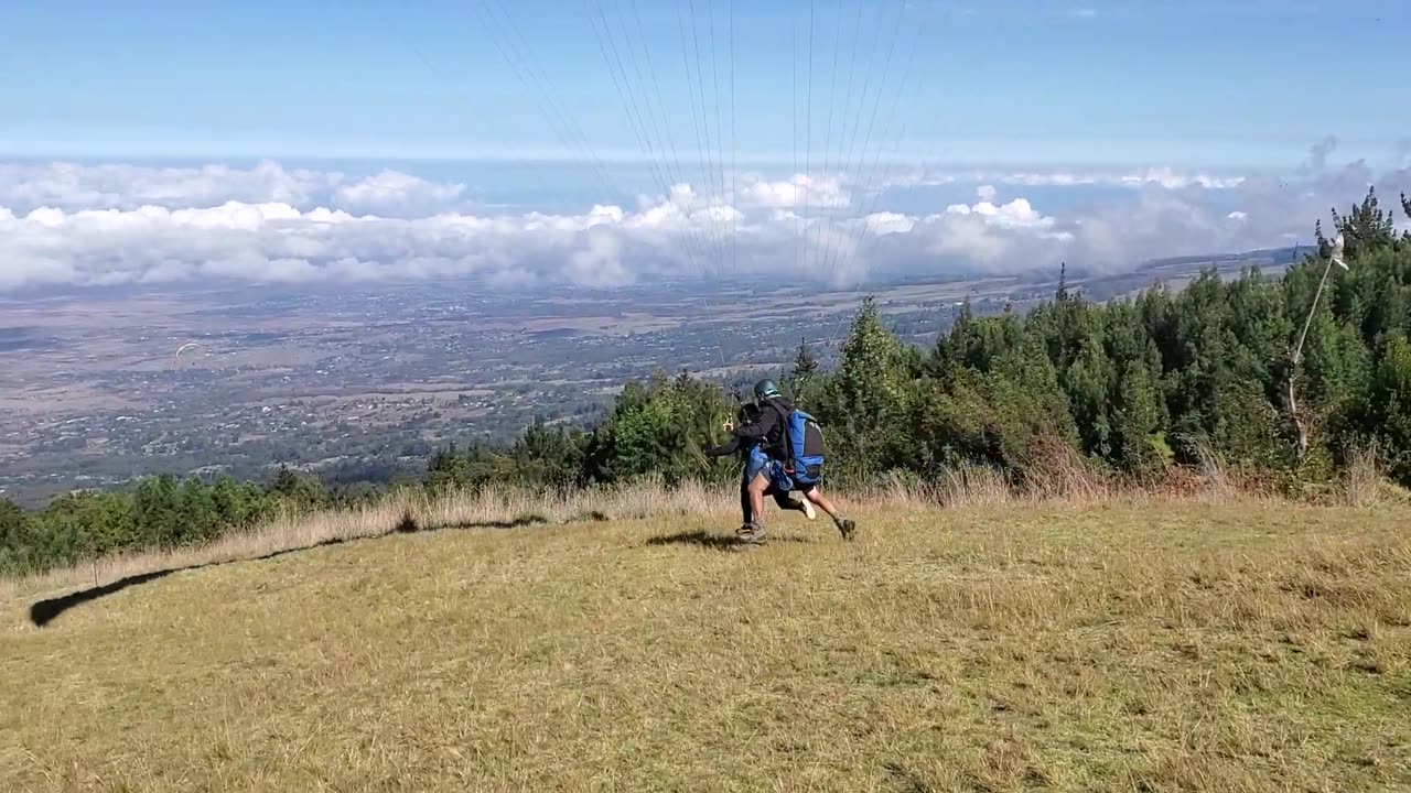 Irena paragliding