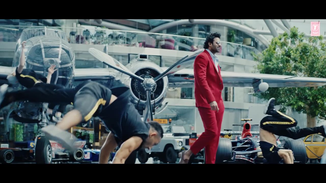 Saaho_ Enni Soni Song _ Prabhas, Shraddha Kapoor _ Guru Randhawa, Tulsi Kumar