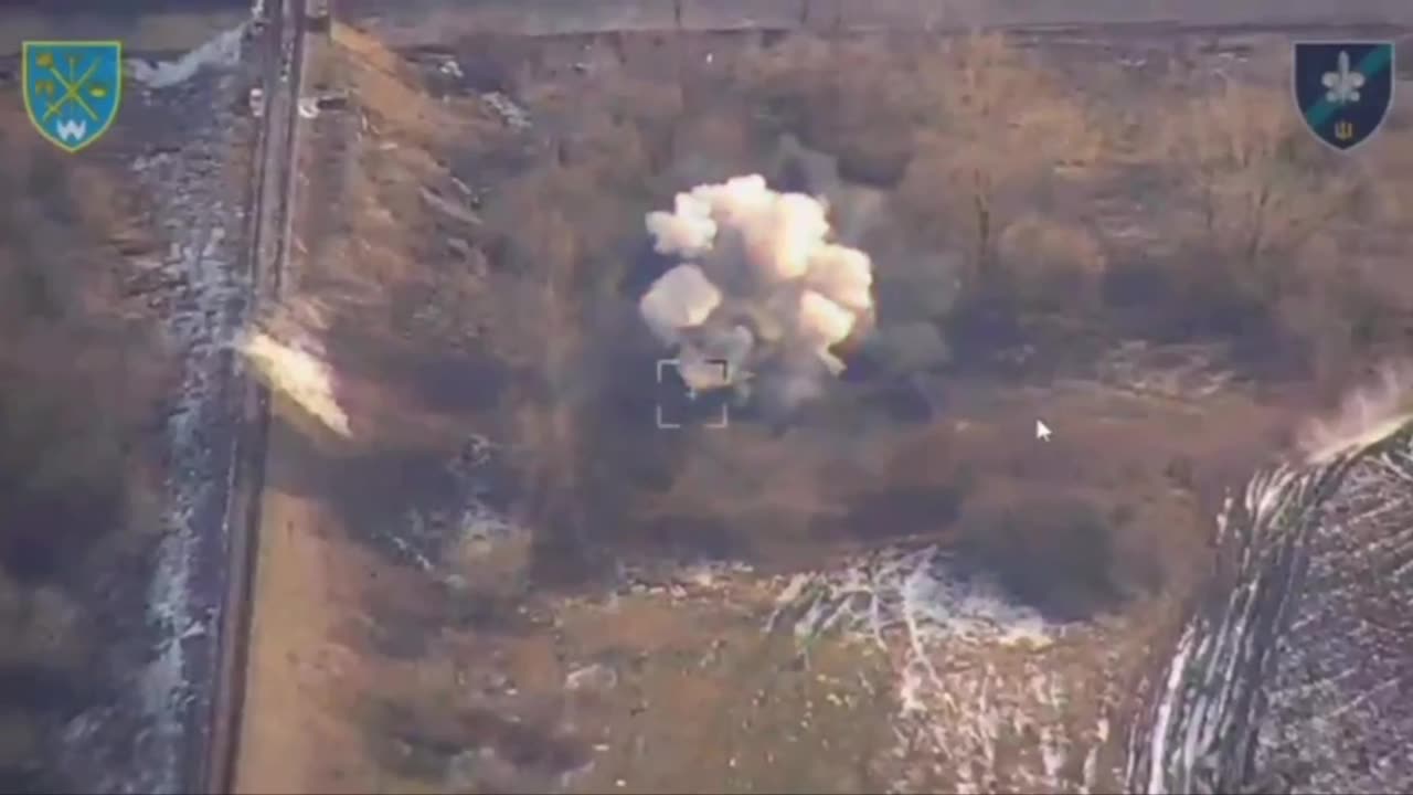 Two Irreplaceable Russian 220mm BM-27 Uragan MRLS Destroyed on Left Bank of Kherson