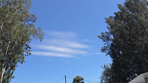 Am I witnessing the Lasers Steam the Atmosphere over Florida right this minute