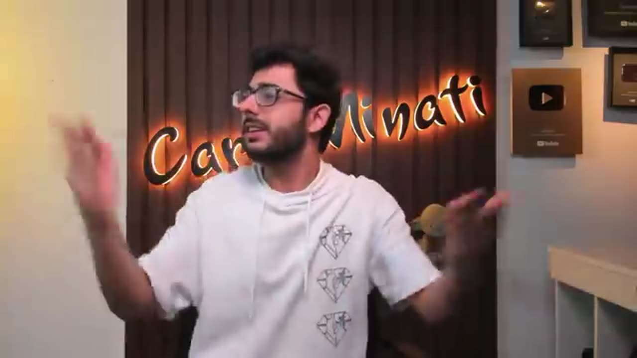 Carryminati || Shivam Malik roasts 😁😁