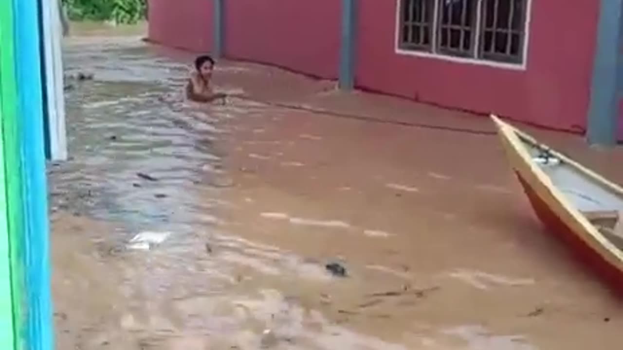 Massive floods due extreme rains in the Malinau district of Kalimantan province, Indonesia