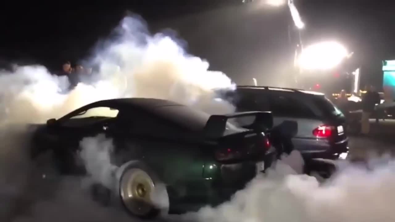 Toyota Supra Mk4 Epic burnout!!! 2step.