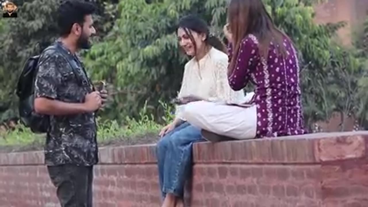 Using PICK-UP LINES on girls in university - UoL - Haris Awan