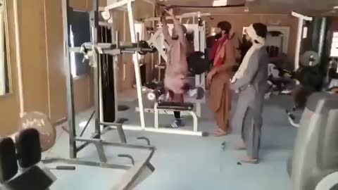 Taliban soldiers Hit the Gym