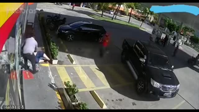 10 Moments Karma Struck