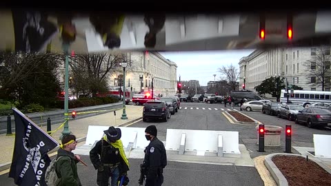 0672USCG00K25SouthBarricadeInbound_2021-01-06_16h24min58s663ms.mp4