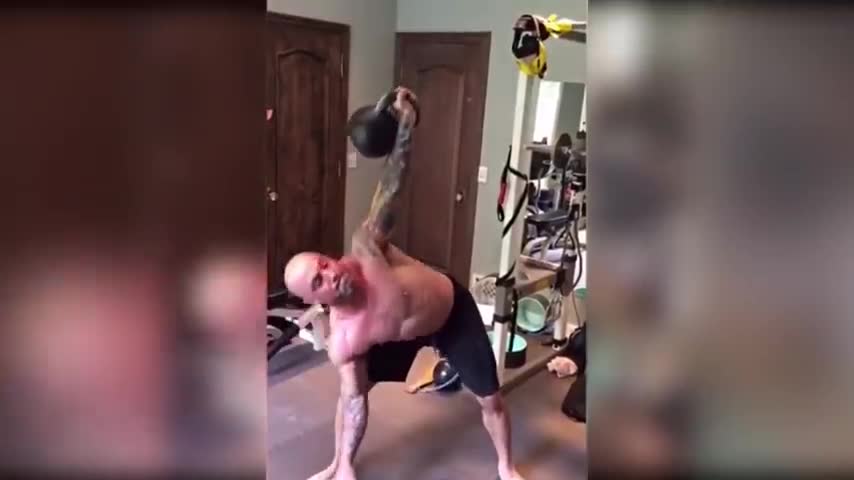 Joe Rogan Working the Bag