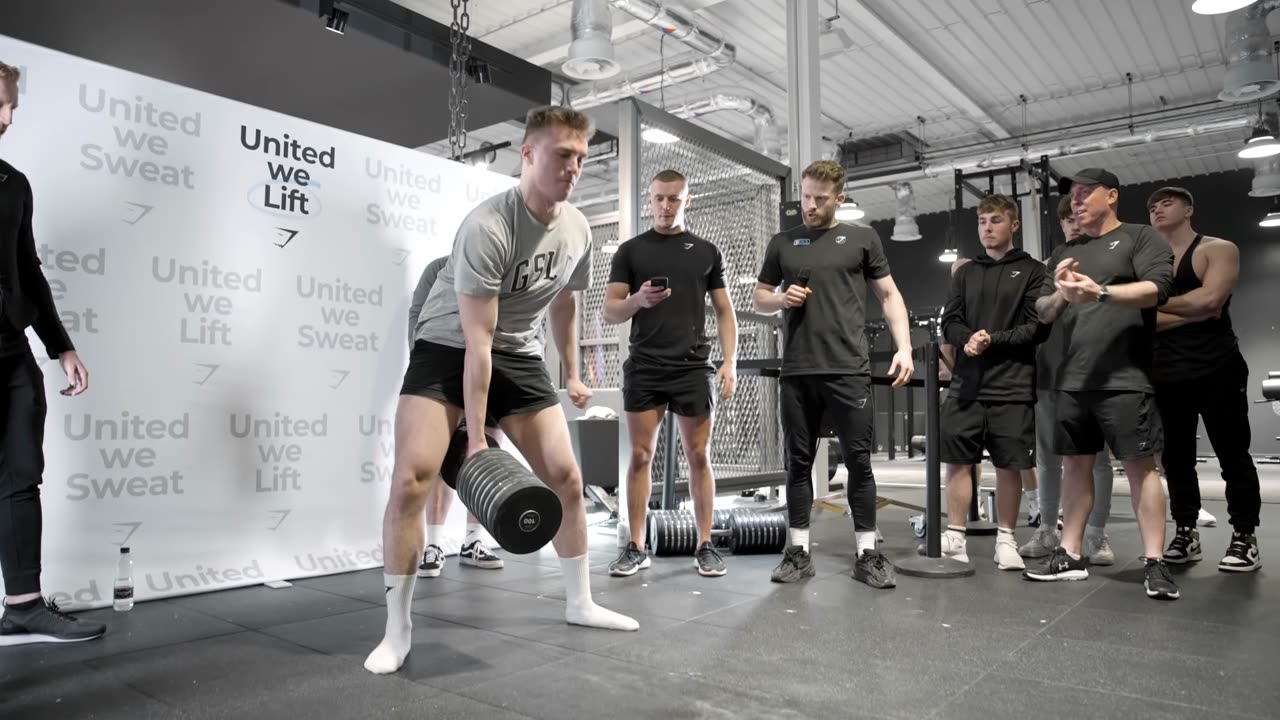 WHO CAN HOLD THE 100KG DUMBBELL THE LONGEST? STRENGTH TEST | GYM SHARK