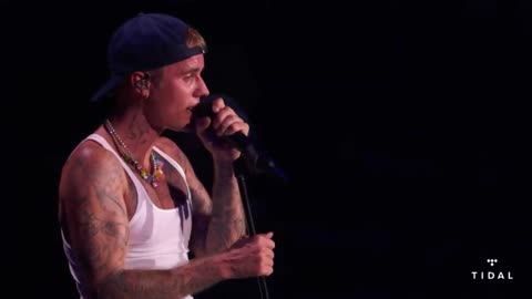 Justin Bieber - Lonely (Made In America Festival 2021)