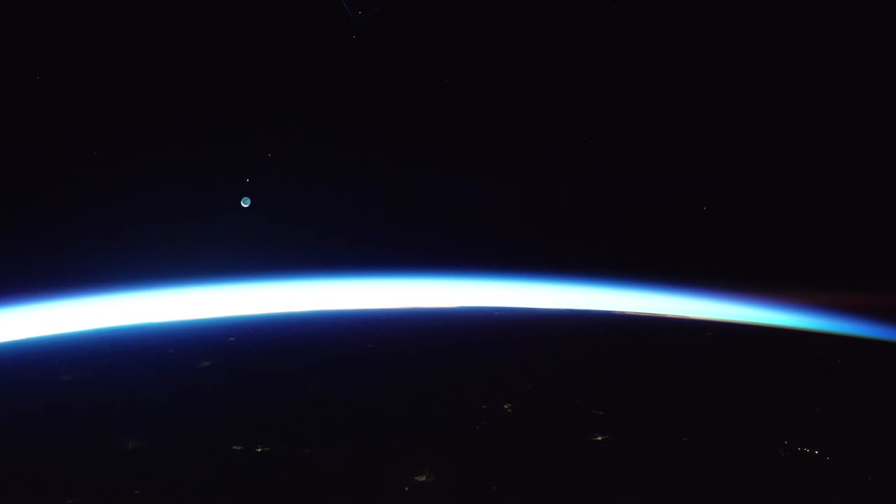 Beautiful Earth (BY NASA). The Sound (&Version) of Silence