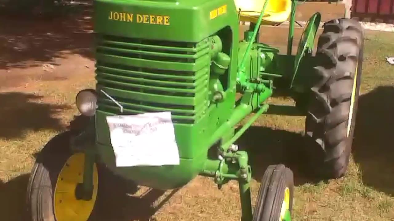 1945 John Deere LA