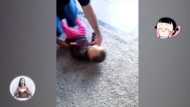 - Funny Baby Crawling Will Make You Laugh Funny Baby Loves Moment Baby Cute_1080p.mp4