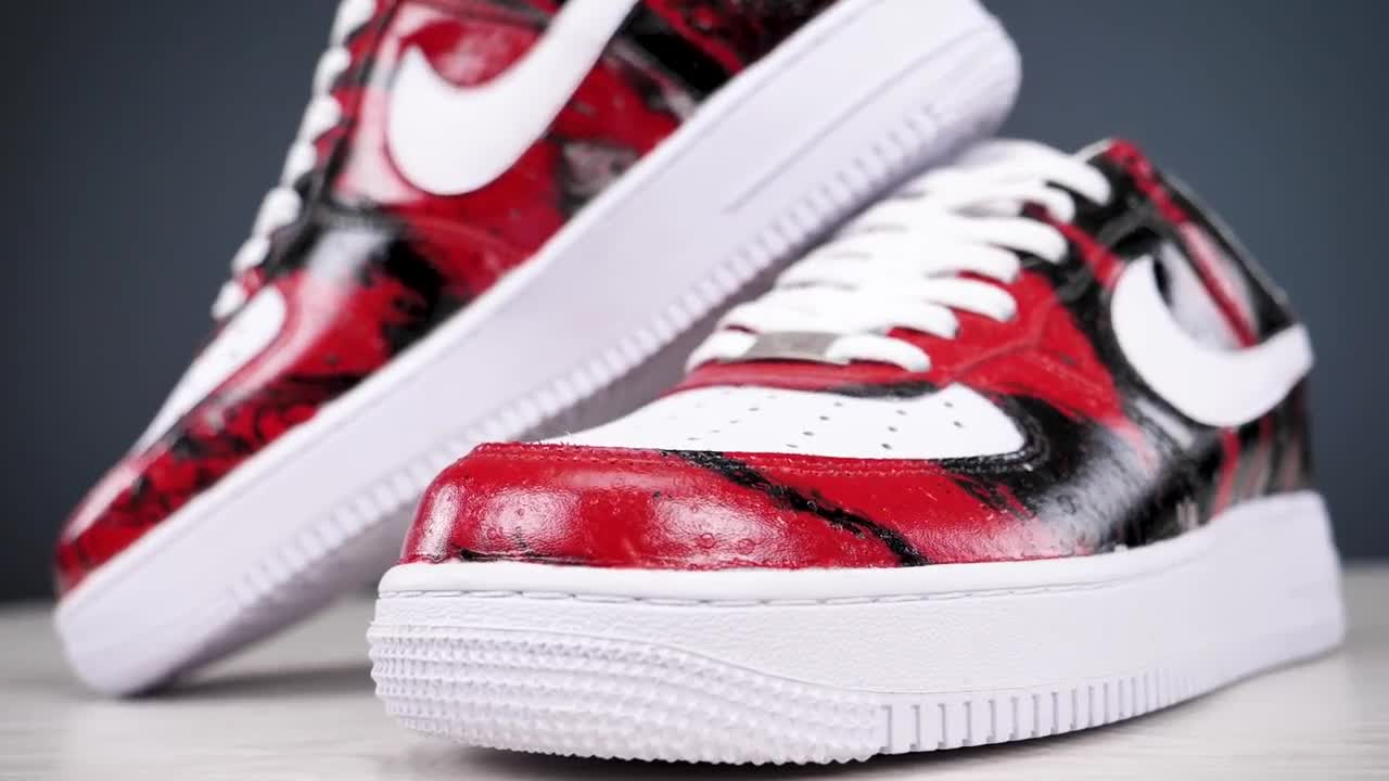 Customize your Nike AIR Force with Hydro Dipping