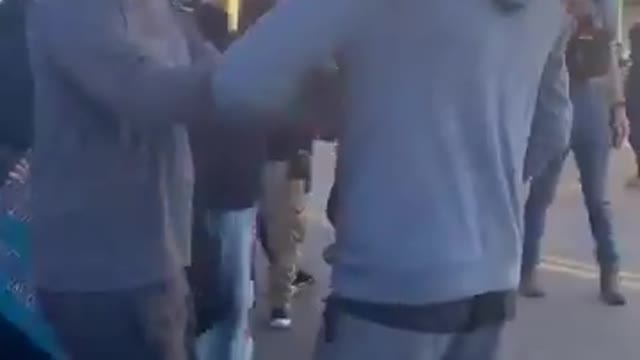 VIOLENZA ANTIFA