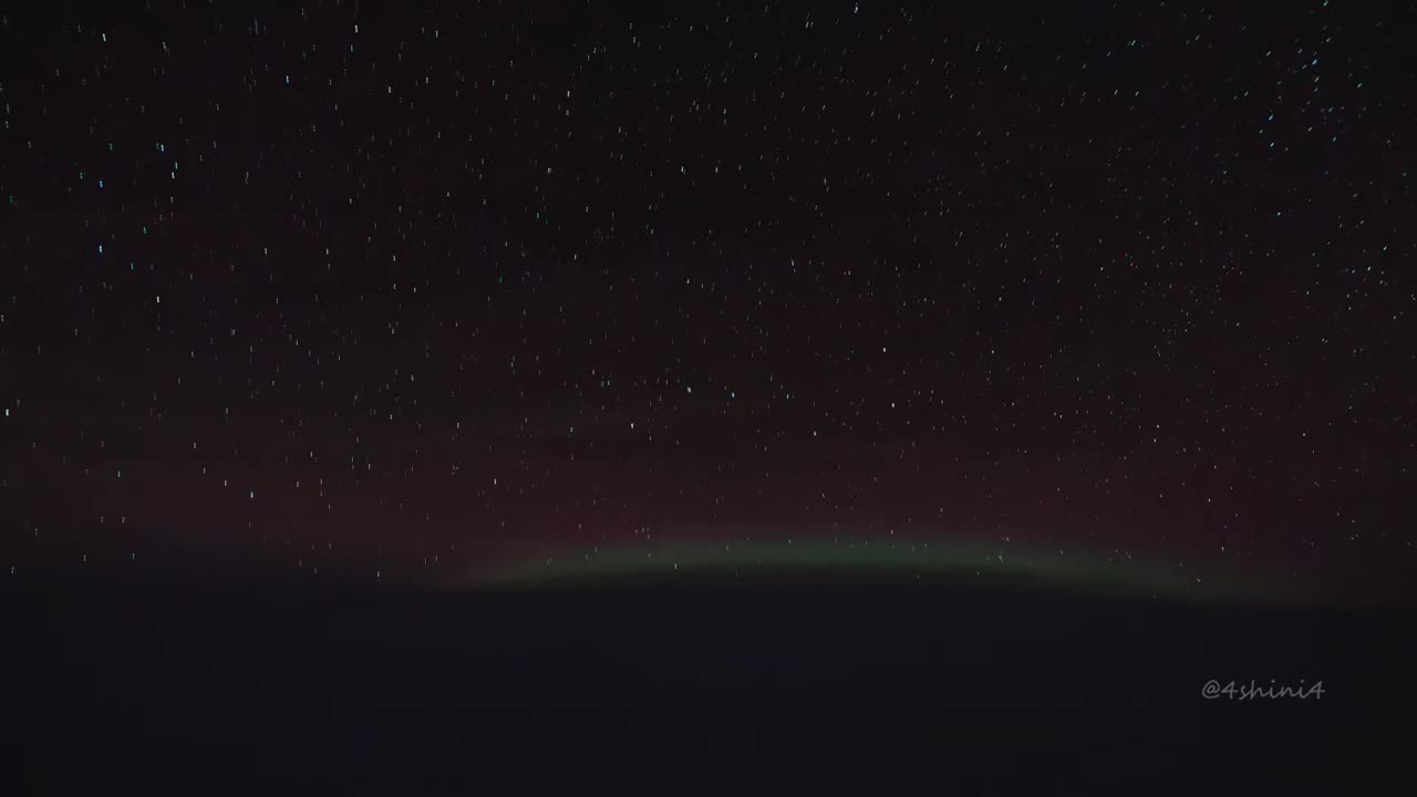 Witnessing the Aurora from space(1)