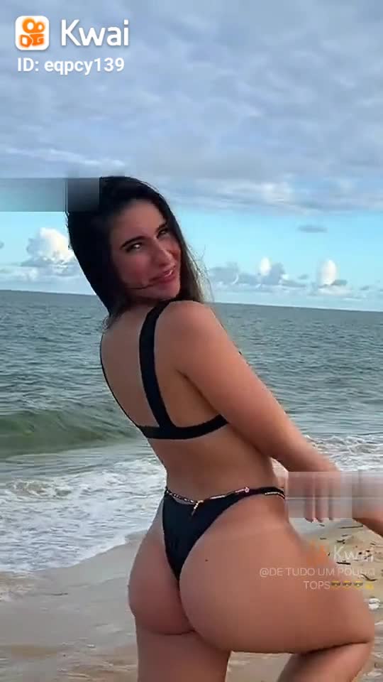 The 1st video of sexy girl dancing #sexy #sexygirl #sexyy #sexygilr #loira #loiras