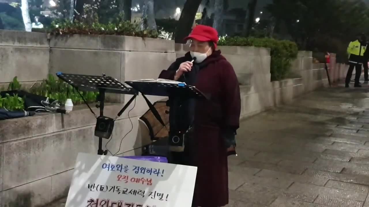 20200405_V3_S01(Fehxs-O2KzE)경찰 말고 비서진이래도 보내서 격려를 해줘야 도리가 아닌가_