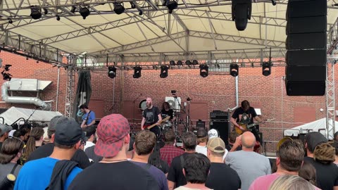 sleepmakeswaves - to you they are birds | live at POST. Fest 2024