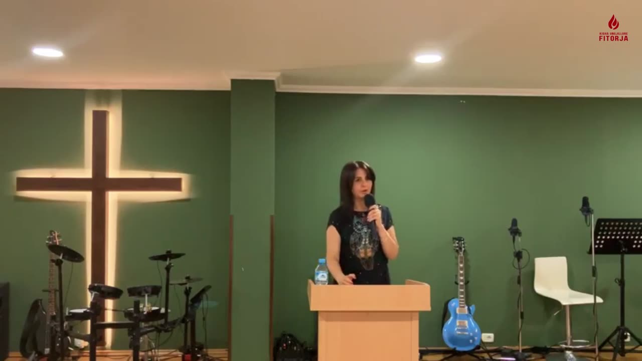 Si të jemi enë të shenjta për një Perëndi të shenjtë - Alma Doçi