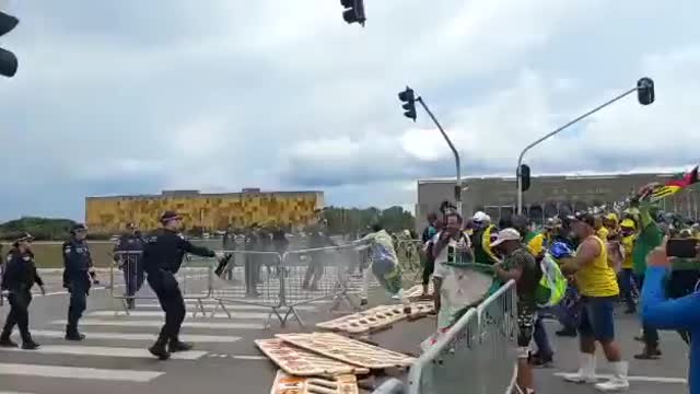 DEUS SALVE O BRASIL, DEUS SALVE O BRASIL,