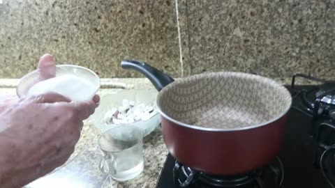 COCO CARAMELIZADO - COQUINHO CROCANTE - Receitas da Vó Lurdes