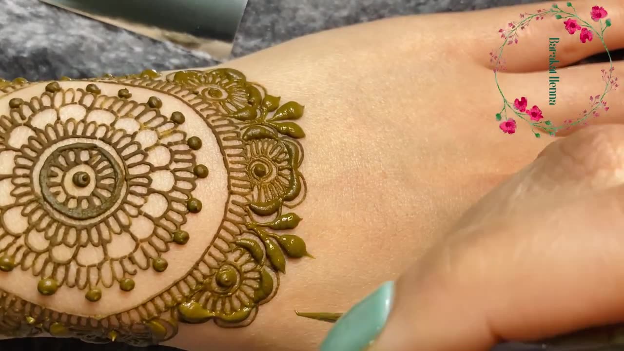 New easy and stylish mehndi designs | stylish gol tikki mehndi design | Eid mehndi designs