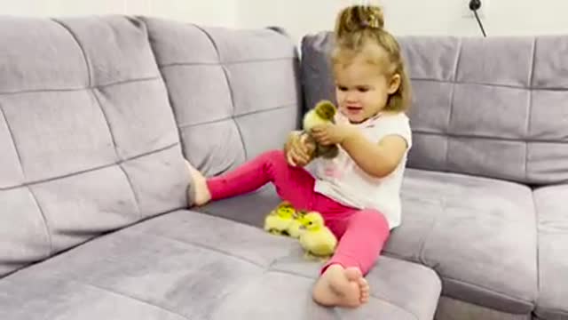 Cute baby meets baby ducklings for the first time ☺️🙈 (CUTENESS OVERLOAD)