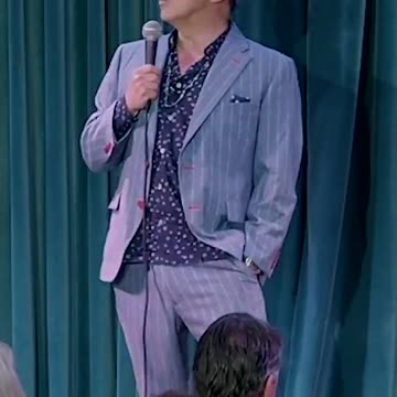 Comedian Rob Schneider gives a Heckler a lesson in Freedom of Speech