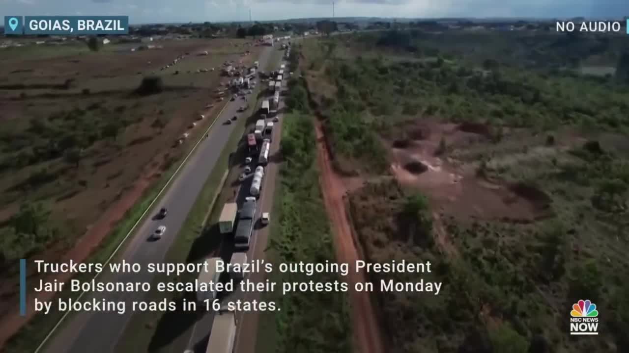 Brazilian Truckers Create Multiple Blockades In Support Of Bolsonaro