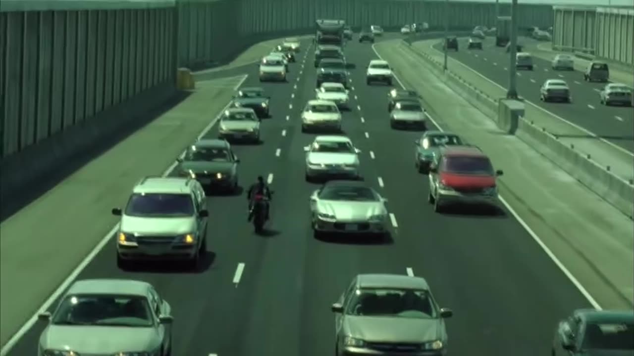 The matrix reloaded movie clip-freeway fight