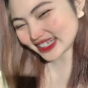 Beautiful Girls Show Big Breath So Hot And Dancing