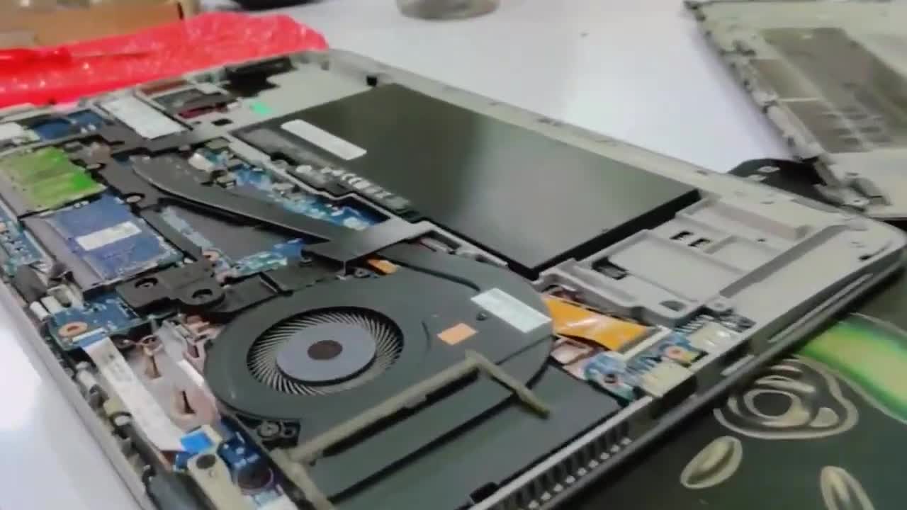 How to Change Laptop Battery