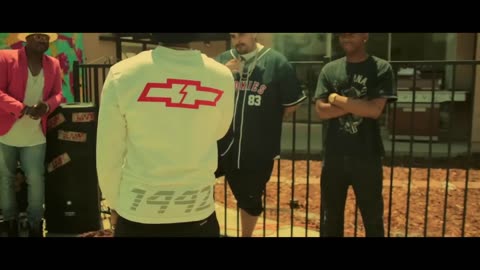 RAW Cypher : Berner x Futuristic x Sincere Show x KR x Curren$y (video)