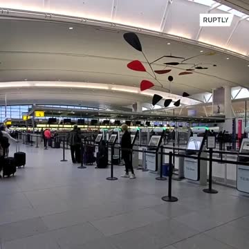 NY - VIAGGI AEREI ANNULLATI A CAUSA DEL 5G