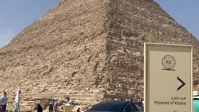 Visiting the Pyramids of Giza Part 1