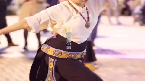 Beautiful Chinese Dance