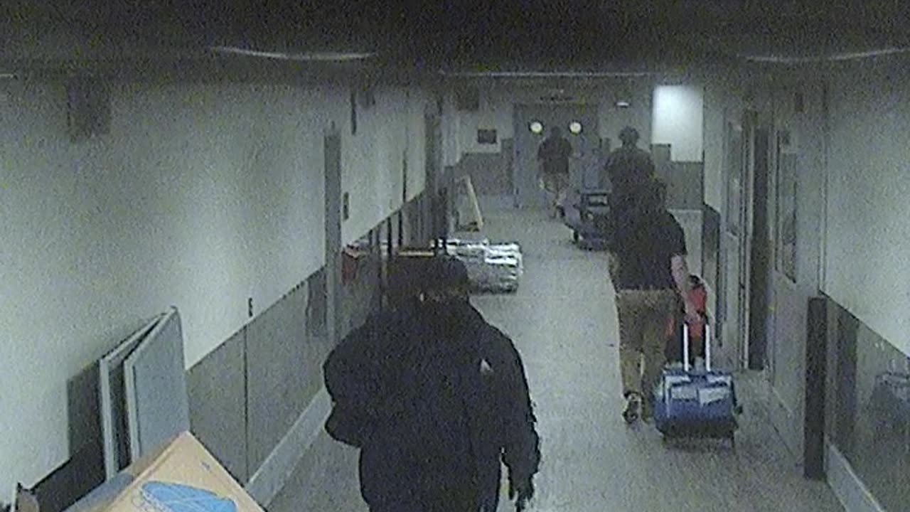 6096RHOBSBLoadingDockHallway_2021-01-05_06h30min24s720ms.mp4