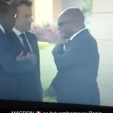 Macron in Benin. Healthy reaction to prevent Macron from touching you.