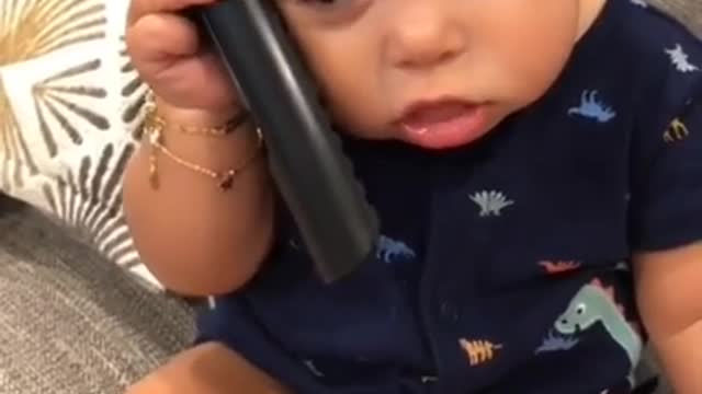 Funny 6-9month old babies talking on phone