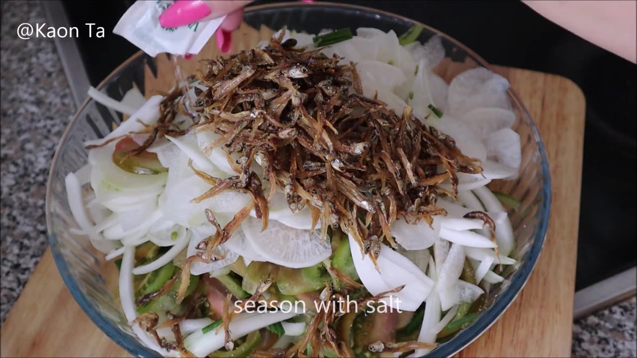 Radish Salad with Dilis