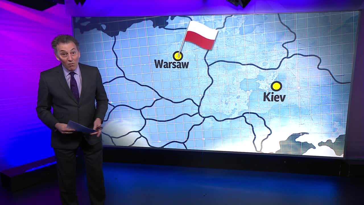 0:05 / 11:53 #Newsnight #BBCNews #BBC Is Russia getting ready to invade Ukraine? - BBC Newsnight