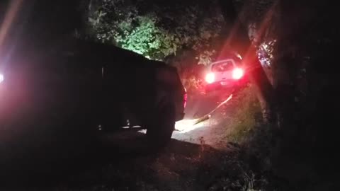 F150 rescuing a pathfinder #4x4 #offroad