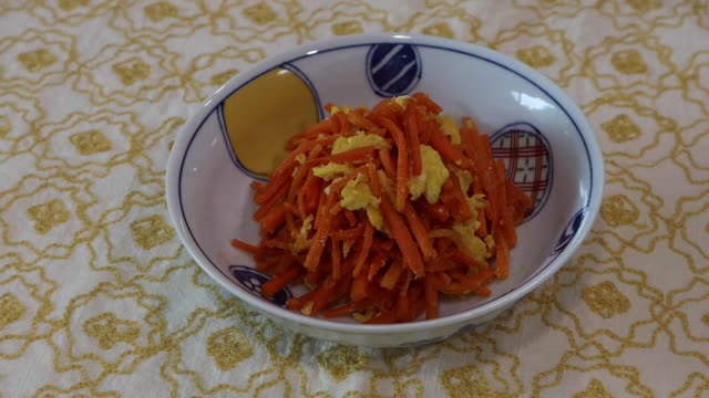 Ninjin Shirishiri Recipe - Japanese Cooking 101