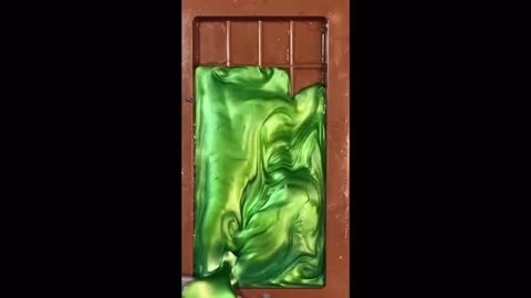 Pouring wax in reverse!