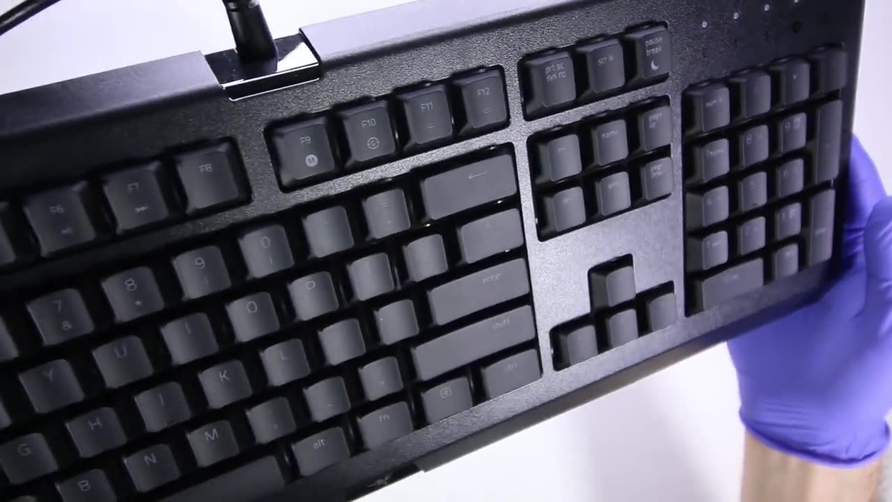 Razer Cynosa Chroma Gaming Keyboard Unboxing + Bonus Box!