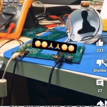Graphine Oxide reacting to sound waves!