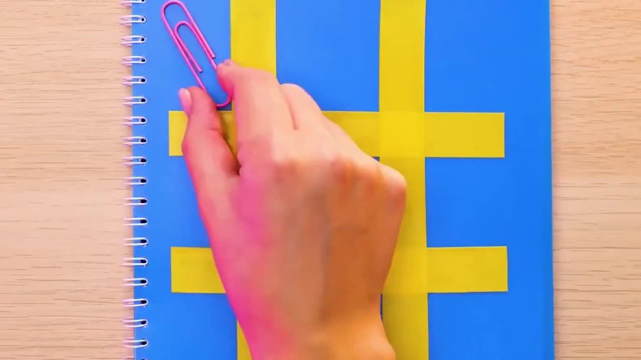 DONT GET BORED IN CLASS ANYMORE SCHOOL HACKS