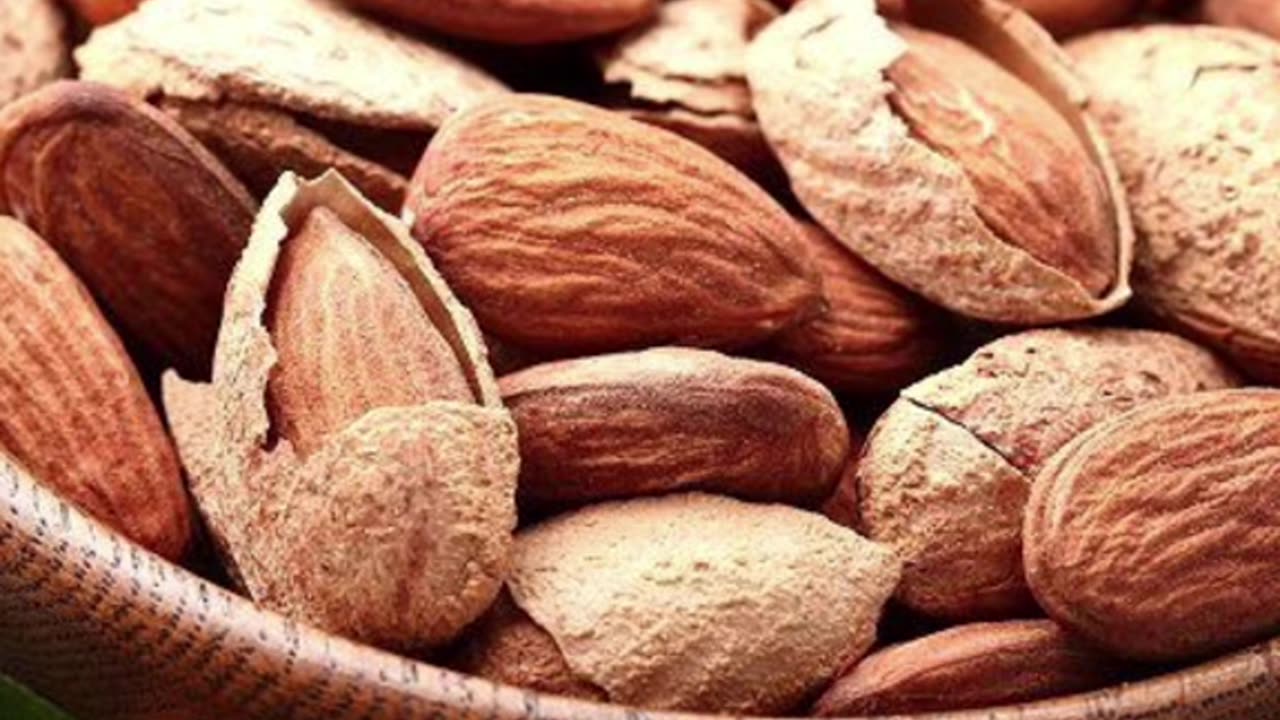 What will happen if you eat almonds every day??